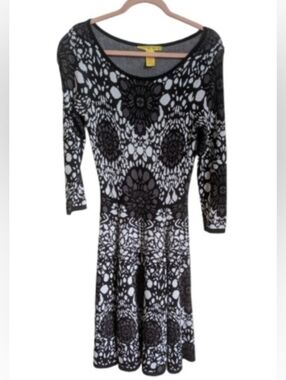 CATHERINE MALANDRINO Izyy Black White Floral Jacquard Knit Flare Midi Dress 8
